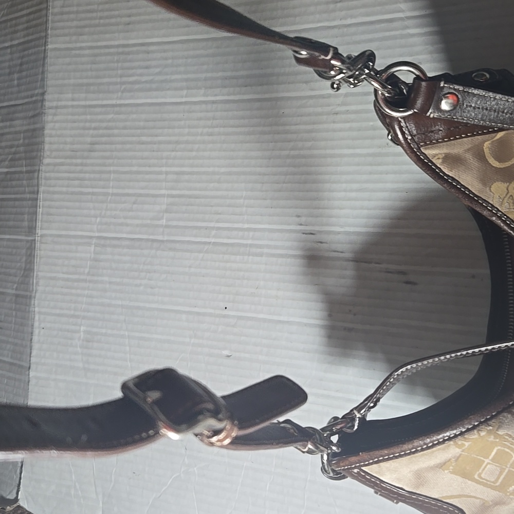 Coach Carriage Bag - Picture 8 of 8